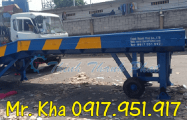 Đơn vị cung cấp cầu xe nâng lên container tại khu vực phía Nam